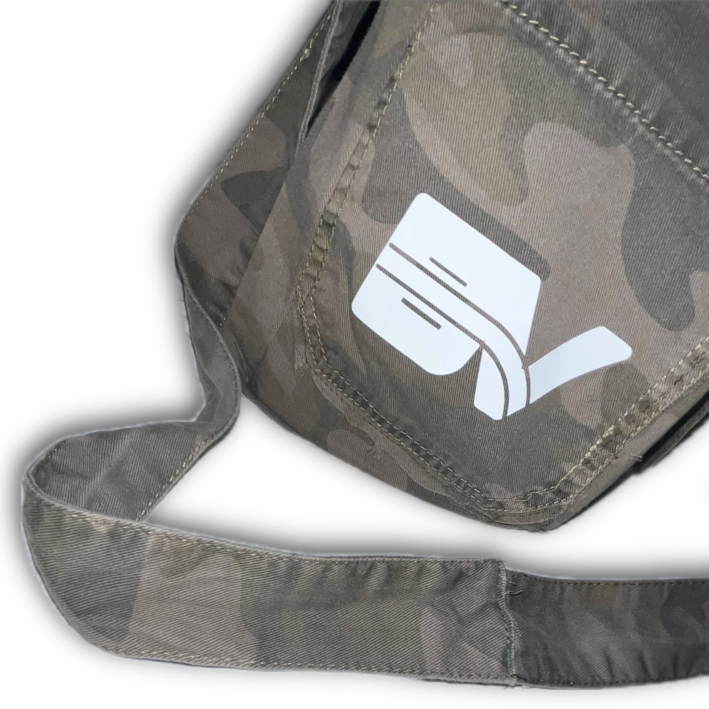 BV Camouflage Cross Body Pouch
